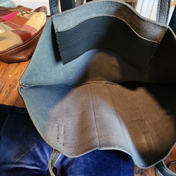 Vince Camuto Tote - Picture 4 of 4